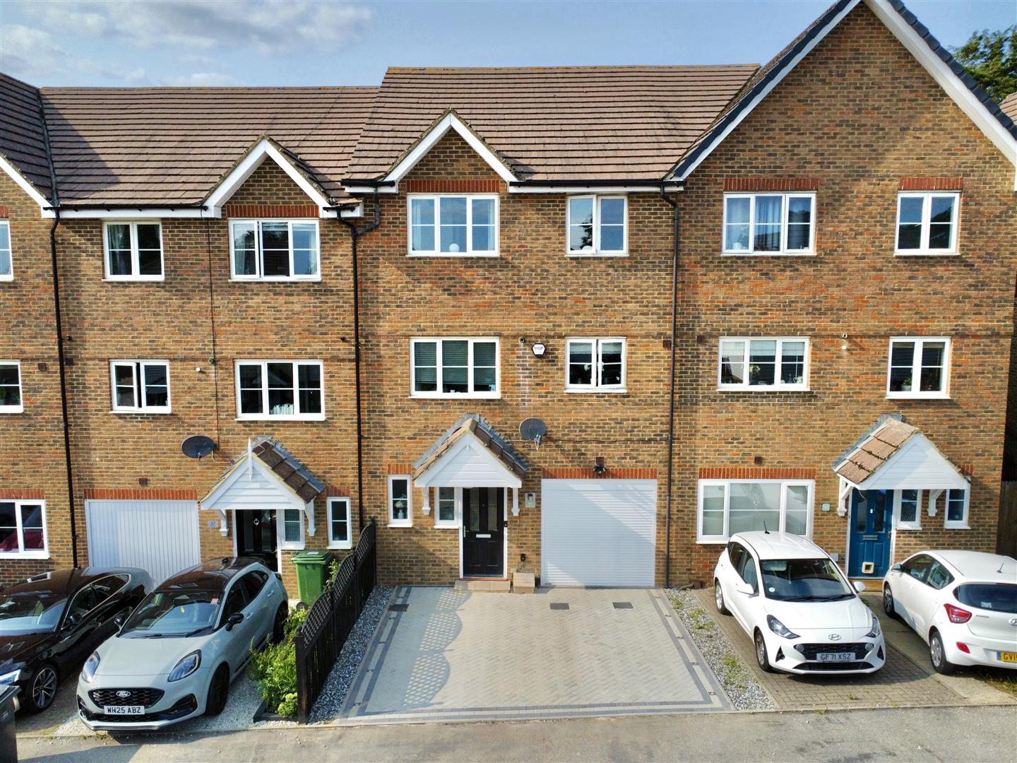 4 bed property in Welton Rise, St. Leonards-On-Sea